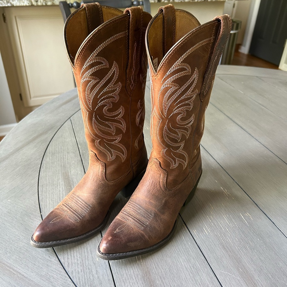 Ariat Tan Western Cowboy Boots